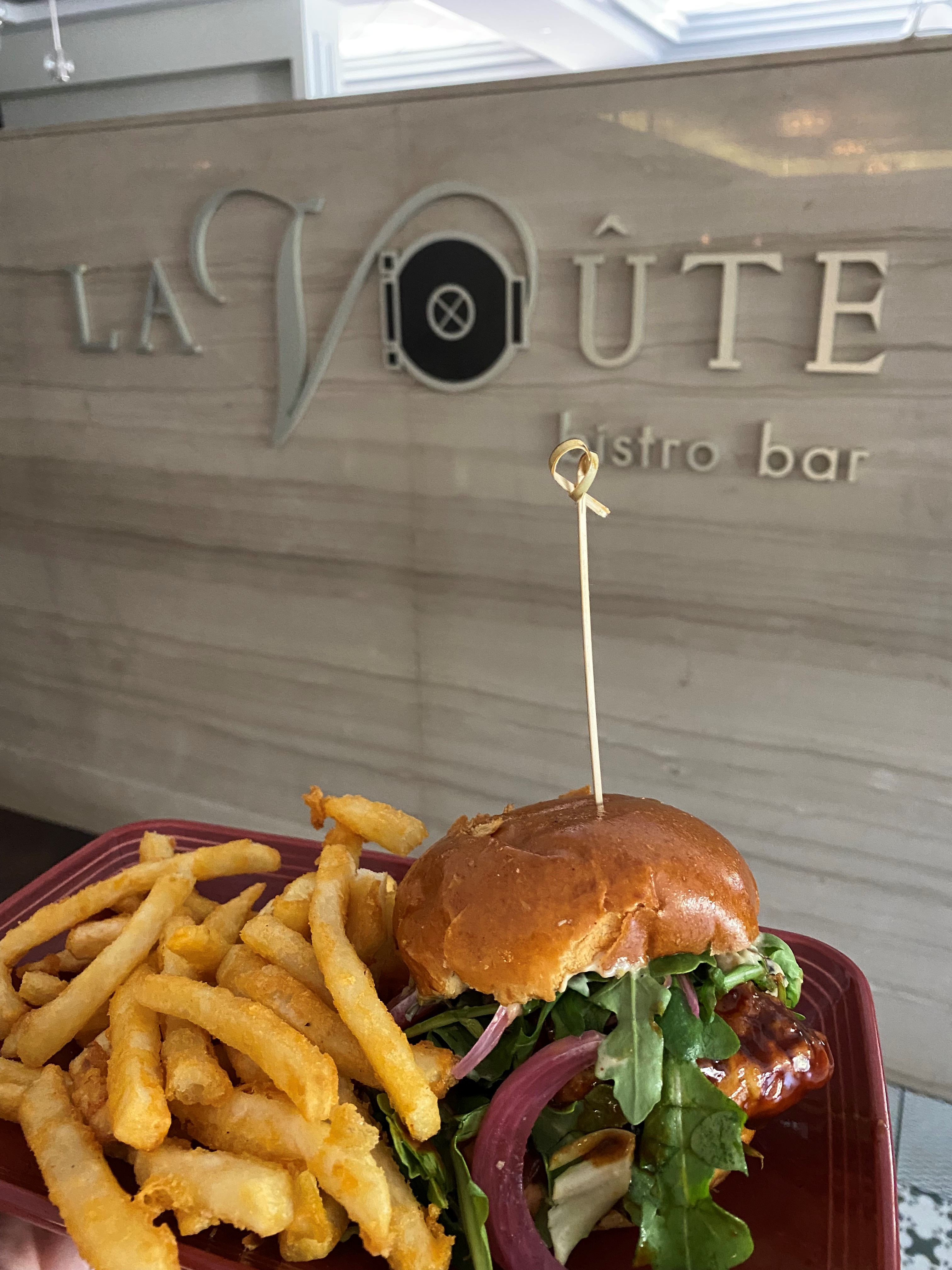 La-Voute-burger.jpg