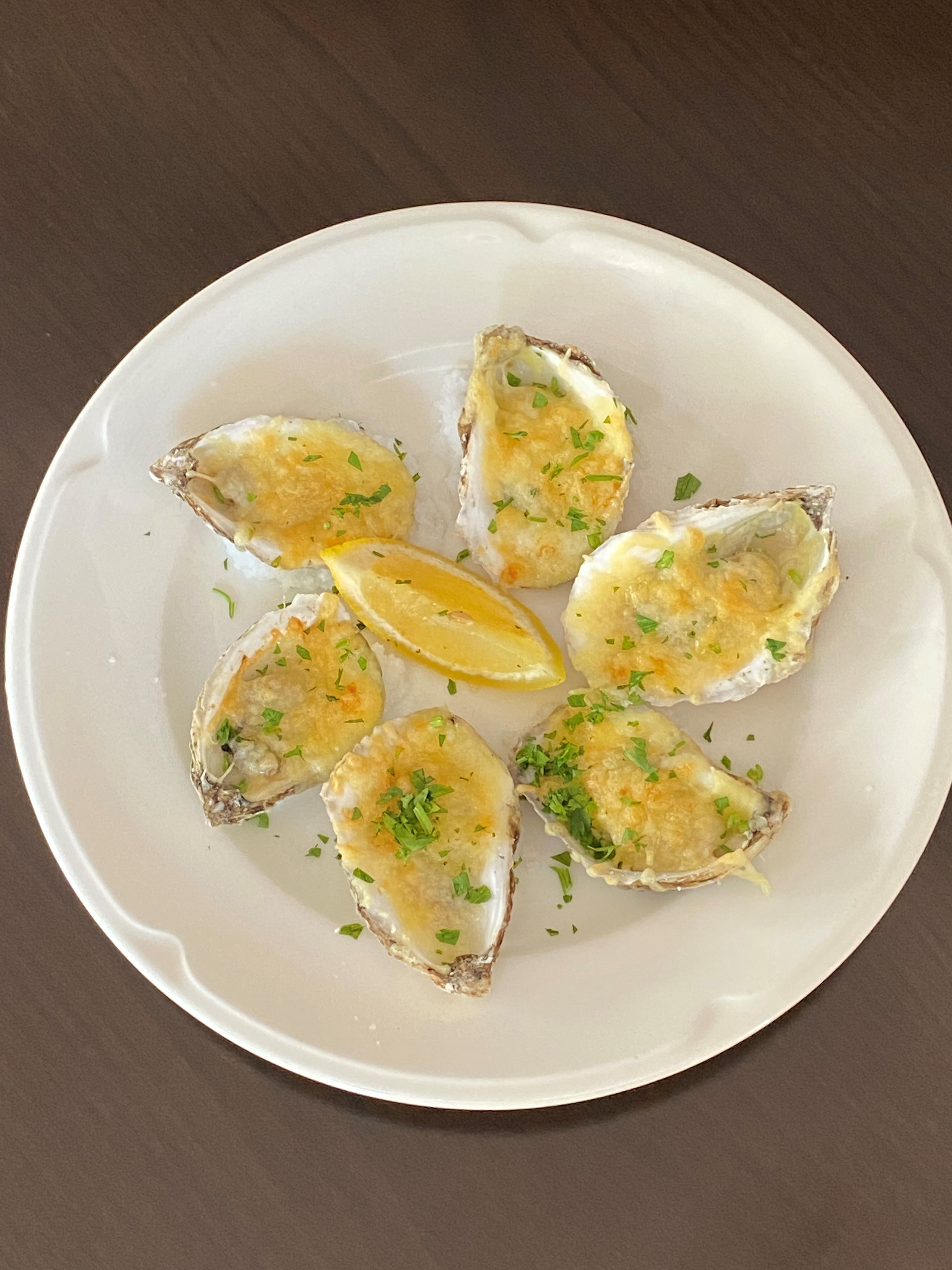 La-Voute-martini-oysters.jpg